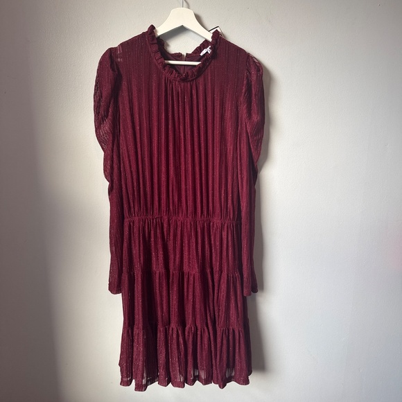 L Love shimmer tiered dress lined long sleeve - Picture 9 of 9